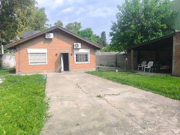 VENTA CASA DEL VISO PILETA