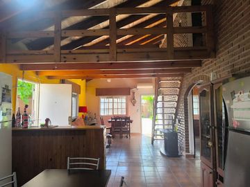 VENTA CASA DEL VISO PILETA