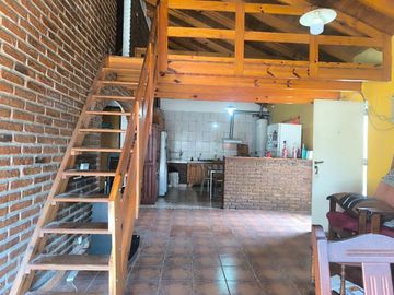 VENTA CASA DEL VISO PILETA