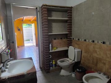 VENTA CASA DEL VISO PILETA