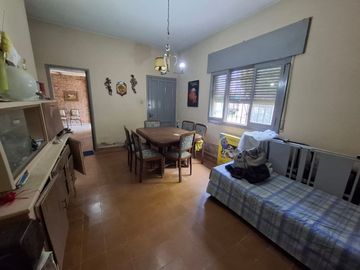 Casa 2 dormi patio a refaccionar Matienzo