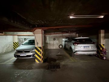 VENTA COCHERA CÉNTRICA EXCELENTE INVERSIÓN