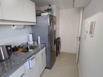 VENTA DEPARTAMENTO 3 AMBIENTES, CASEROS CENTRO!
