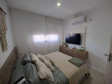 VENTA DEPARTAMENTO 3 AMBIENTES, CASEROS CENTRO!