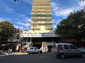 VENTA DEPARTAMENTO 3 AMBIENTES BOEDO CABA FINANCIA
