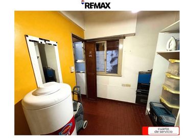 DEPARTAMENTO 4 AMB AL FRENTE C/GUARDACOCHE FLORES