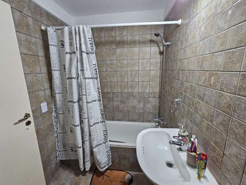 VENTA DEPARTAMENTO 5 AMBIENTES EN MORON C TERRAZA