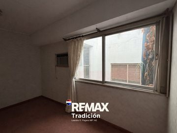 Casa 5 dorm. en venta – Resistencia – Patio amplio