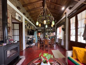 CASA EN VENTA 3 AMBIENTES FINCAS SPORTING