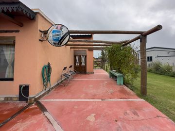 CASA EN VENTA 3 AMBIENTES FINCAS SPORTING