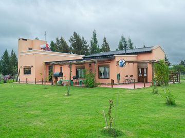 CASA EN VENTA 3 AMBIENTES FINCAS SPORTING