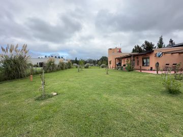CASA EN VENTA 3 AMBIENTES FINCAS SPORTING