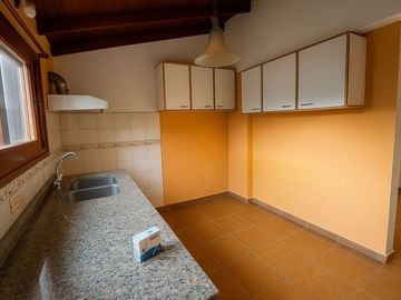 CASA 4 DORMITORIOS EN VENTA, DOLORES TIPO CHALET
