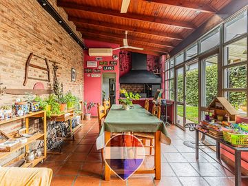 CASA EN VENTA LA PLATA