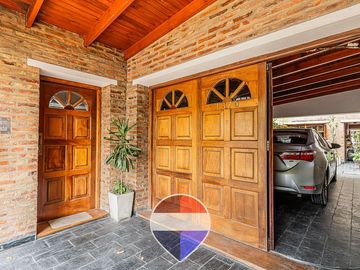 CASA EN VENTA LA PLATA
