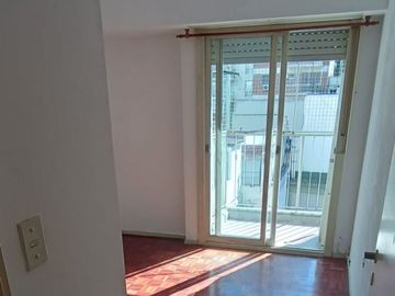 VENTA DEPTO 4 AMB COCHERA BAULERA RECOLETA