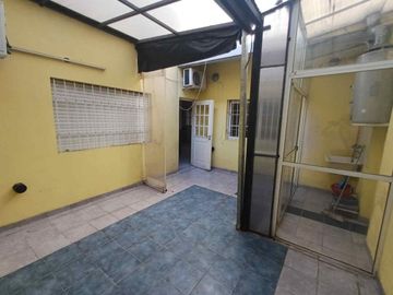 VENTA PH 3 AMBIENTES PLANTA BAJA LINIERS A/CREDITO