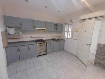 VENTA PH 3 AMBIENTES PLANTA BAJA LINIERS A/CREDITO