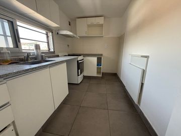 DEPARTAMENTO 2 AMBIENTES VENTA MONTE CASTRO