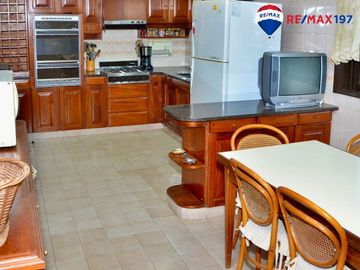 CASA QUINTA EN YEI-PORA TORTUGUITAS