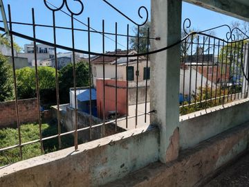 VENTA PH 4AMB VILLA PRIMERA CON BALCON A RECICLAR
