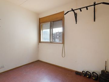 Departamento 4 amb. en Venta en Pompeya.