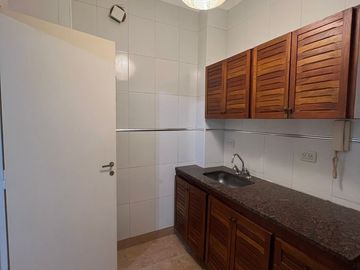 VENTA departamento 2 Ambientes Colegiales