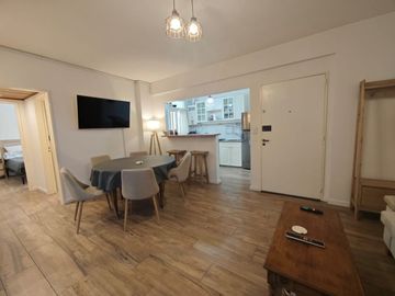 3 AMBIENTES C PATIO Y COCHERA. RECICLADO A NUEVO