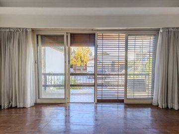 VENTA CHALET 6 AMB C/QUINCHO GARAGE en HAEDO NORTE