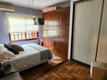 CASA VENTA HURLINGHAM 4 AMBIENTES PILETA JARDIN