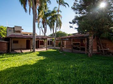Casa en alquiler Barrio Sarmiento