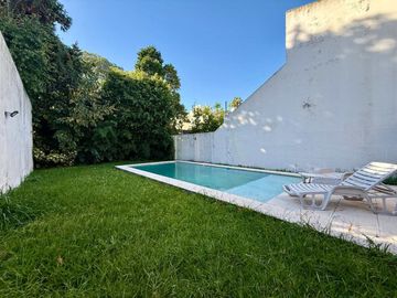 VENTA CASA 5 AMBIENTES EN RAMOS MEJIA