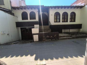 CASA BARRIO BOMBAL A MTS DE CASINO, CIUDAD, MZA.