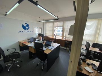 OFICINA  138 m² AV. CORRIENTES SAN NICOLAS