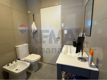 VENTA CASA DUPLEX PILETA  GALERIA BARRIO CUBE