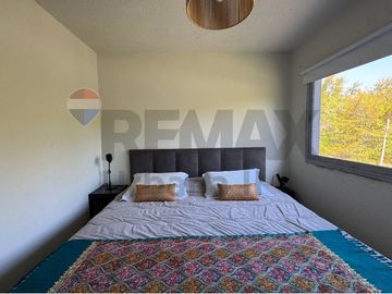 VENTA CASA DUPLEX PILETA  GALERIA BARRIO CUBE