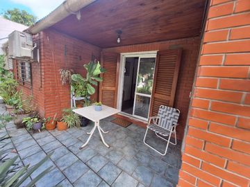 CASA 4 Amb. y CASA 2 Amb. y Quincho VENTA L.ZAMORA