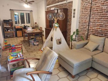 CASA 4 Amb. y CASA 2 Amb. y Quincho VENTA L.ZAMORA
