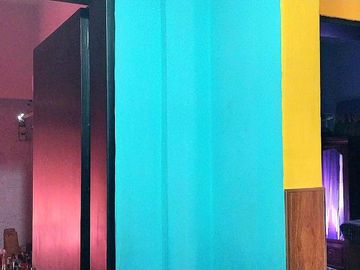 VENDE CASA Y LOCALES ,ESQUINA COMERCIAL ÚNICA, LDZ