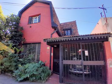 VENTACASA 6 AMB. PILETA QUINCHO - V BALLESTER.
