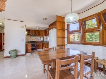 VENTA CASA 4 AMB  C/PILETA  LAS PRADERAS DE LUJAN
