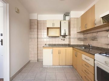 Venta Dpto 3 ambientes balcón al frente Almagro