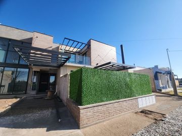 DUPLEX PREMIUM BARRIO PRIVADO PINAR DEL SOL 5