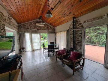 CASA VENTA FUNES 3 DORM PILETA 1500MTS DE PARQUE