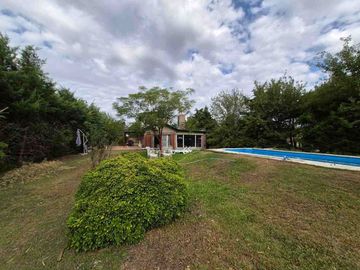 CASA VENTA FUNES 3 DORM PILETA 1500MTS DE PARQUE