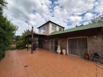 CASA VENTA FUNES 3 DORM PILETA 1500MTS DE PARQUE