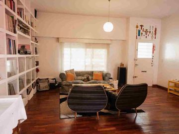 CASA 5 AMB. APTO CREDITO, TOMA PH EN DEVOTO.