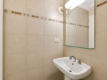 Departamento 3 ambientes-Patio-Cochera-Recoleta