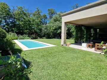 CASA 3 AMBIEN/C/PILETA/JARDIN /GALERIA/LAS PALMAS