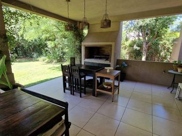 CASA 3 AMBIEN/C/PILETA/JARDIN /GALERIA/LAS PALMAS